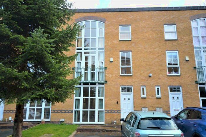 3 Bedroom Town House To Rent In Moseley Gate, Moseley, B13