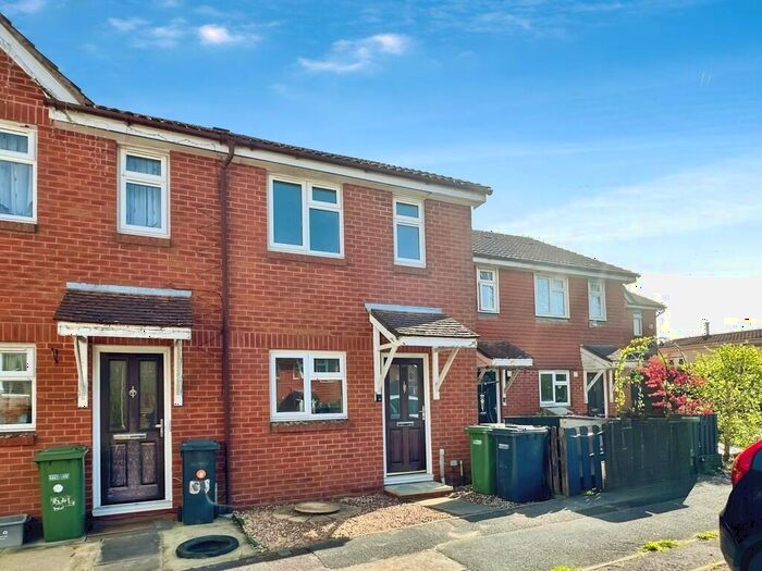 2 Bedroom Terraced House To Rent In Brookside Way, West End, SO30