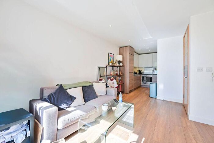 1 Bedroom Flat For Sale In Seafarer Way, Rotherhithe, London, SE16