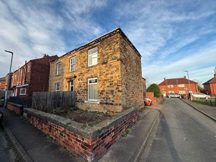 2 Bedroom Semi-Detached House To Rent In Park Street, Ossett, WF5