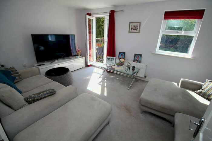 4 Bedroom Town House To Rent In Wath-upon-dearne, Rotherham, S63