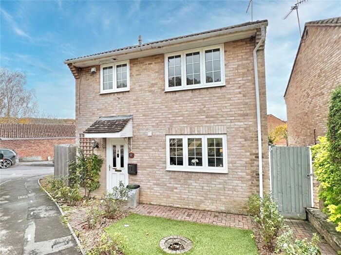 3 Bedroom Detached House For Sale In Ramsbury Close, Blandford Forum, Dorset, DT11