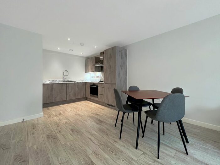2 Bedroom Flat To Rent In Block E, Victoria Riverside, Leeds City Centre, LS10