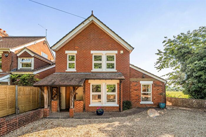 4 Bedroom Detached House To Rent In Downton Road, Salisbury, SP2