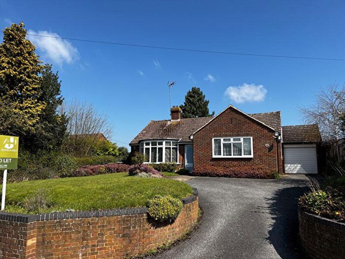 3 Bedroom Detached Bungalow To Rent In Old Dover Road, Canterbury, CT1