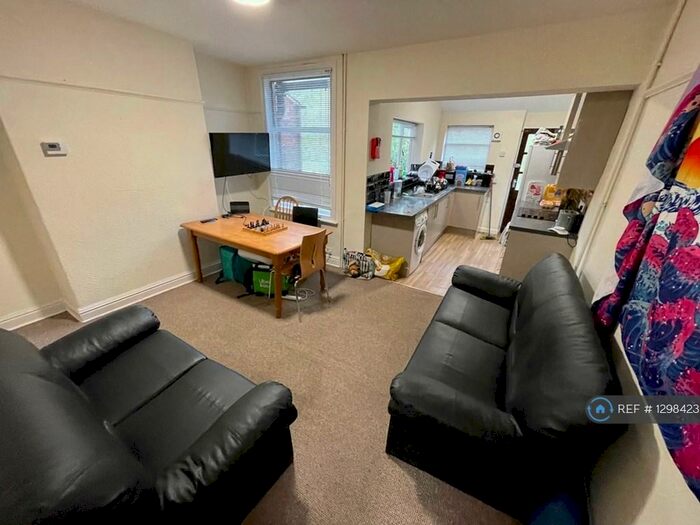 4 Bedroom Terraced House To Rent In Union Road, Lincoln, LN1