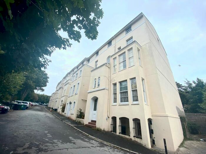 2 Bedroom Flat To Rent In Barnpark Terrace, Teignmouth, TQ14