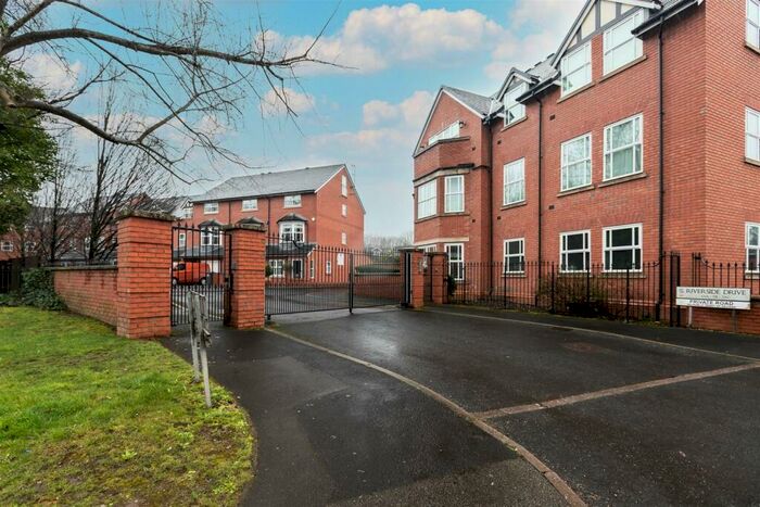 4 Bedroom House To Rent In Riverside Drive, Selly Park, Birmingham, B29