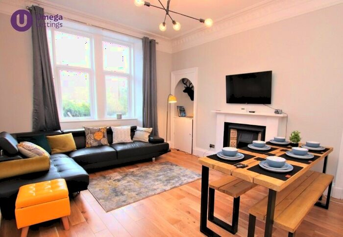 3 Bedroom Flat To Rent In Willowbrae Road, Willowbrae, Edinburgh, EH8