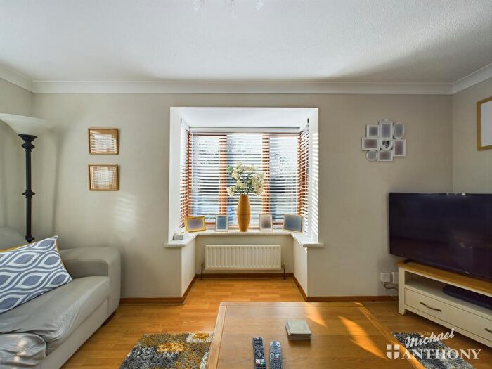 4 Bedroom Detached House For Sale In Berwald Close, Milton Keynes, MK7