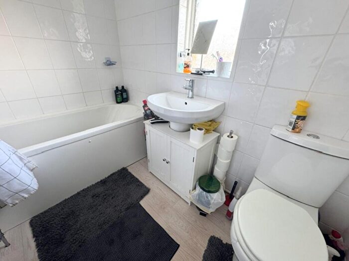 3 Bedroom Terraced House For Sale In Allenby Road, Poole, BH17 - Photo 11