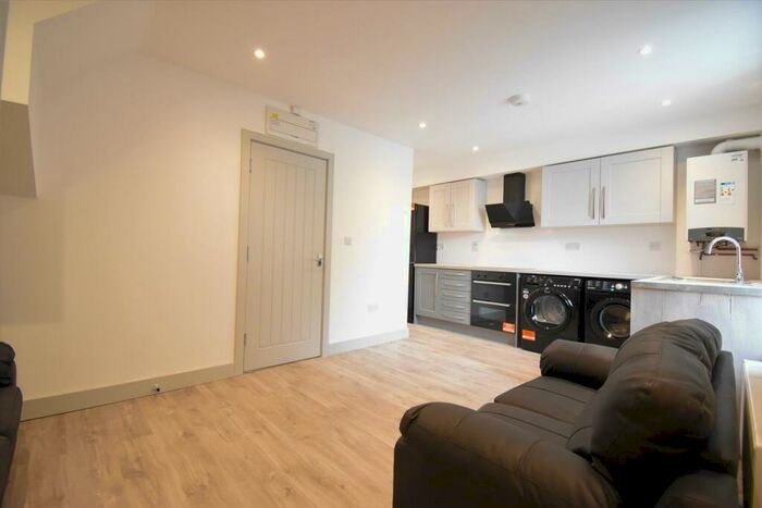 4 Bedroom Terraced House To Rent In Heeley Road Selly Oak, B29