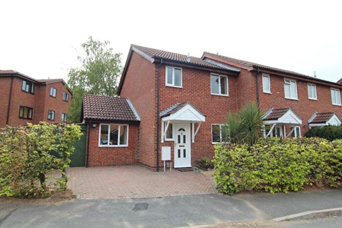 3 Bedroom End Of Terrace House To Rent In Speedwell Close, Cambridge, CB1