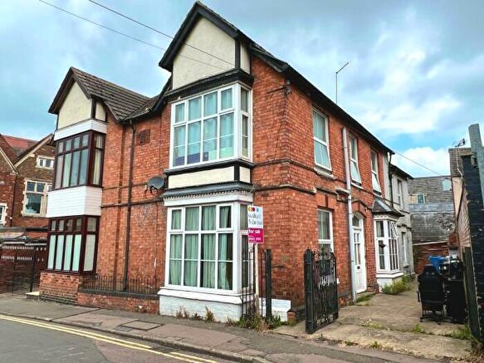 1 Bedroom House To Rent In Carrington Street, Kettering, NN16