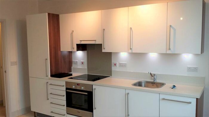 1 Bedroom Apartment To Rent In Kings Road, Reading, Berkshire, RG1