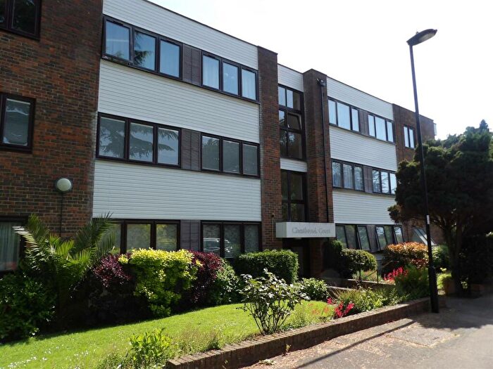 3 Bedroom Flat To Rent In Forsyth Place, Enfield, EN1