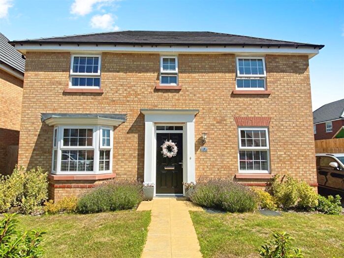 4 Bedroom House To Rent In Cliff Aucott Crescent, Alsager, Cheshire, ST7