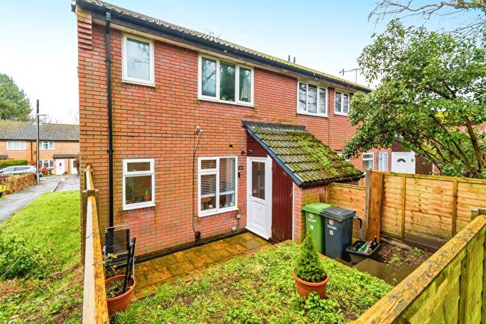 1 Bedroom Maisonette For Sale In Webburn Gardens, West End, Southampton, SO18