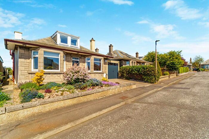 4 Bedroom Detached House For Sale In Greenbank Gardens, Greenbank, Edinburgh, EH10