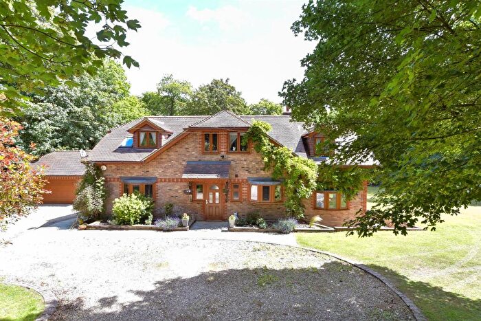 4 Bedroom Detached House For Sale In Ridge Lane, Meopham, Gravesend, Kent, DA13