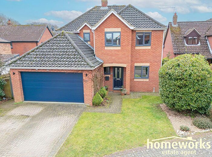 5 Bedroom Detached House For Sale In The Paddocks, Beetley, Dereham, NR20