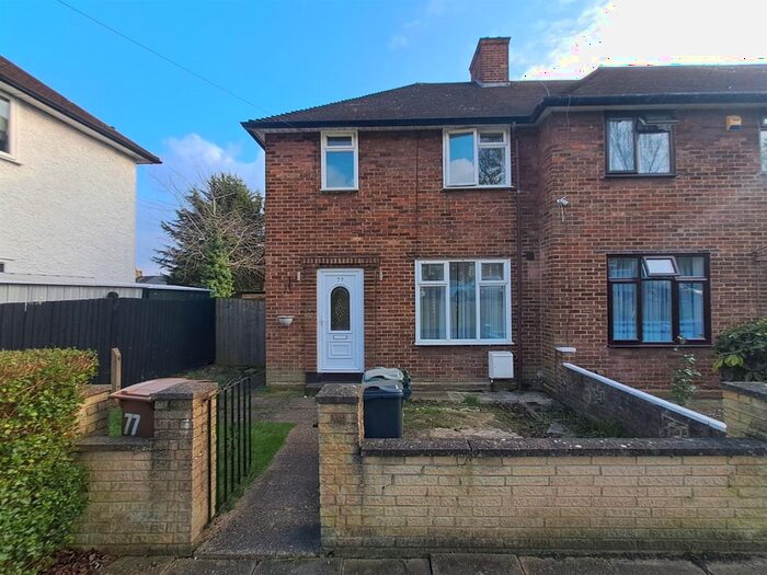 3 Bedroom Property To Rent In Wittenham Way, London, E4