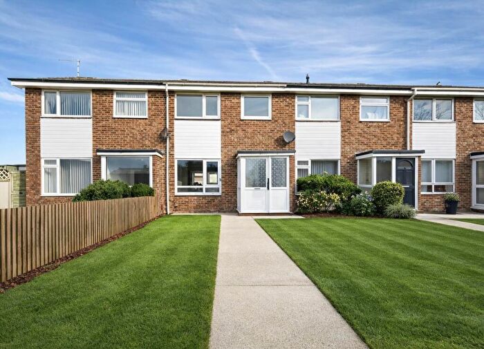 3 Bedroom House To Rent In Coleridge Close, Goring-By-Sea, Worthing, BN12