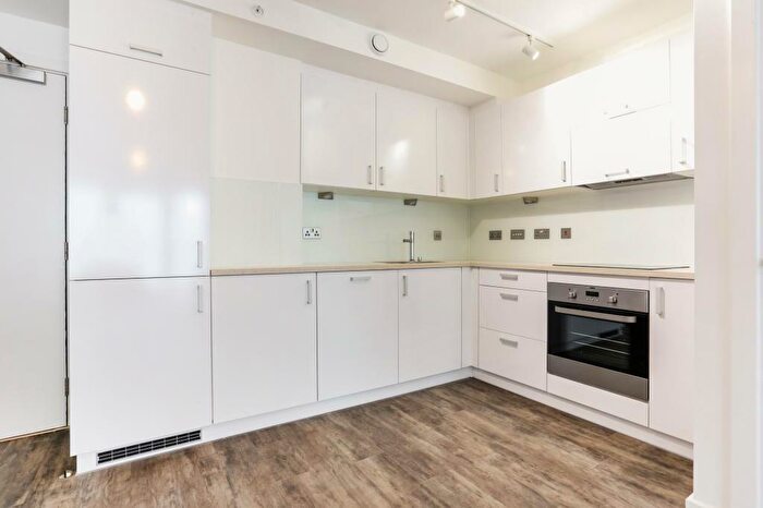 1 Bedroom Apartment To Rent In Millet Place, Pontoon Dock London, E16