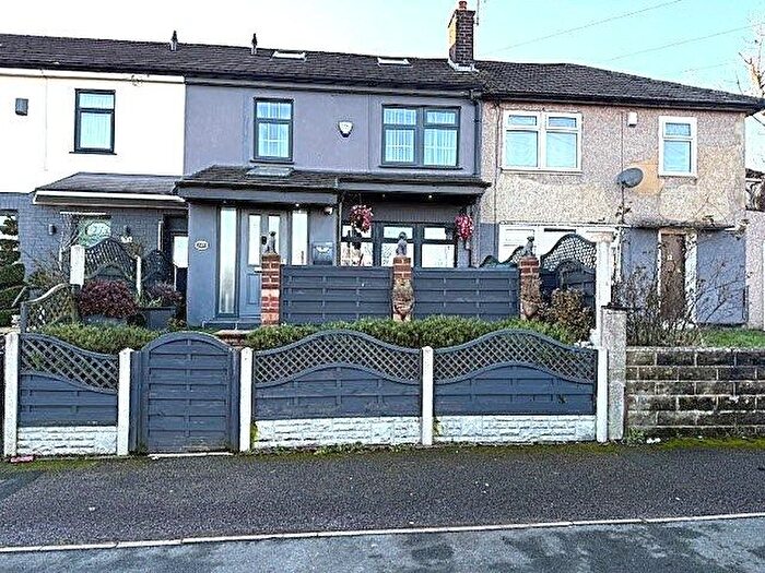 3 Bedroom Town House For Sale In Bradford, BD15