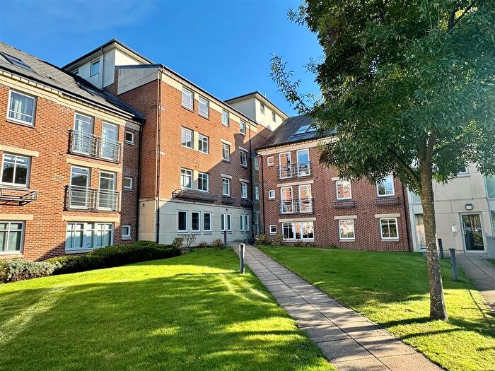 2 Bedroom Flat To Rent In Fulford Place, Fulford, York, YO10