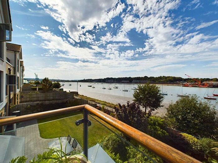 4 Bedroom House For Sale In Westerly Way, St. Marys Island, Chatham, Kent, ME4