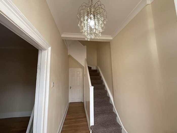 4 Bedroom House To Rent In Blythswood Road, Seven Kings, Ilford, IG3