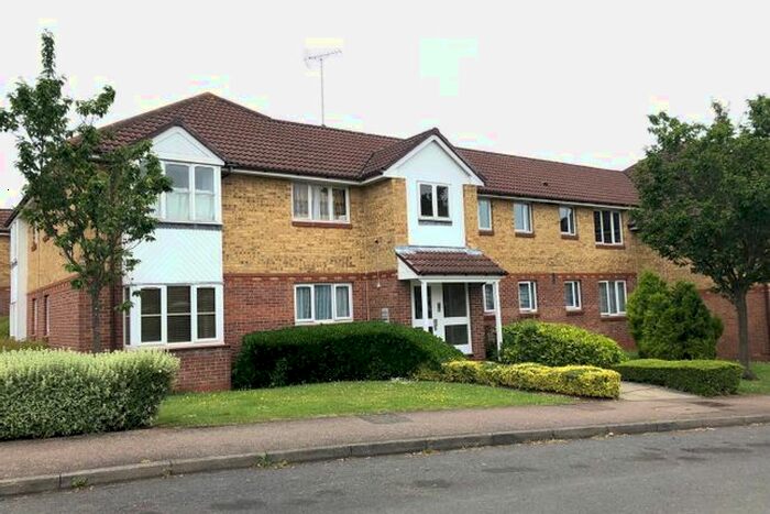 1 Bedroom Flat To Rent In Hunters Gate, Hunters Lane, Watford, WD25