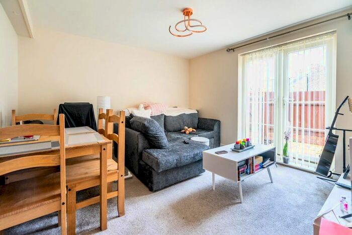 2 Bedroom Flat To Rent In Oakville Court, Huntington Road, York, YO31