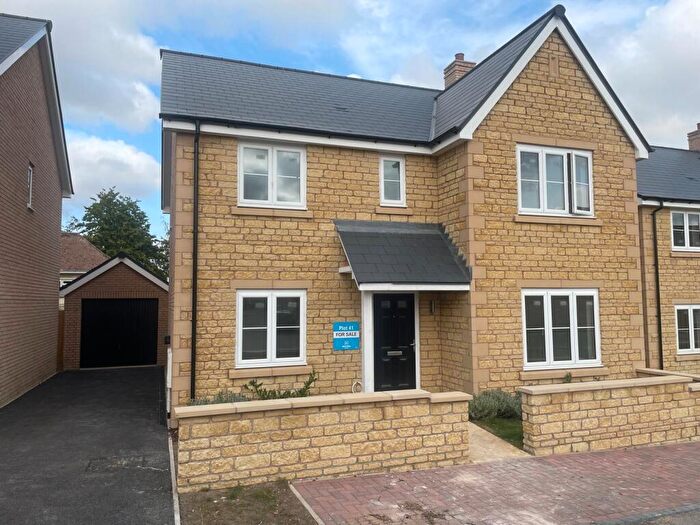 4 Bedroom Detached House For Sale In The Crescent, Ketton, Stamford, PE9