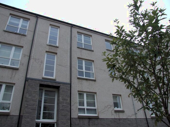 2 Bedroom Flat To Rent In Urquhart Court, Urquhart Road, The City Centre, Aberdeen, AB24