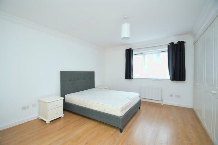 2 Bedroom Apartment To Rent In Kevere Court, Kewferry Drive, Northwood, HA6