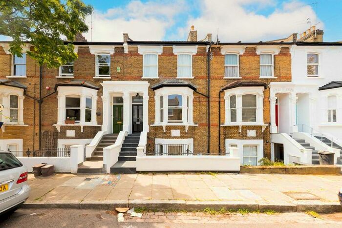 2 Bedroom Flat To Rent In Corinne Road, London, N19