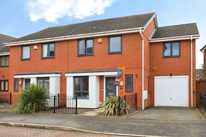 4 Bedroom Semi Detached House For Sale In Crantock Gardens, Bilston, WV14