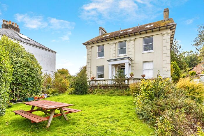 3 Bedroom Flat For Sale In Plymouth Road, Totnes, Devon, TQ9