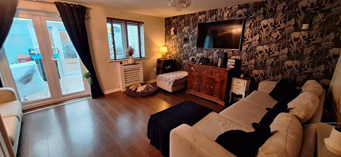 3 Bedroom End Of Terrace House For Sale In Hilltop Walk, Langley Park, Durham, DH7