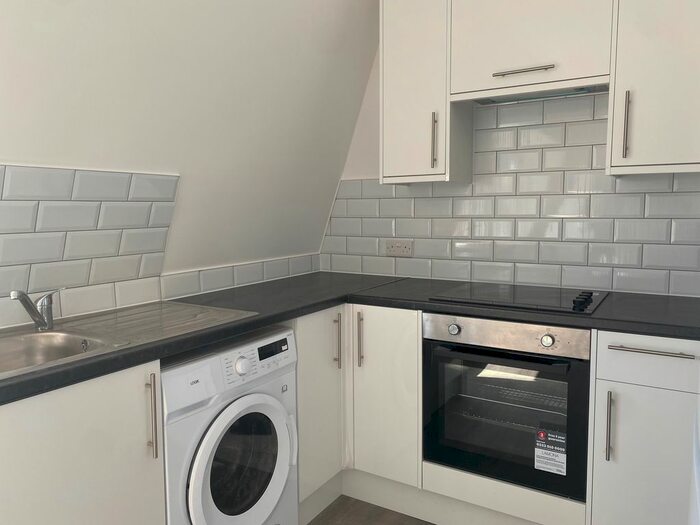1 Bedroom Flat To Rent In Nightingale Road, London, N22