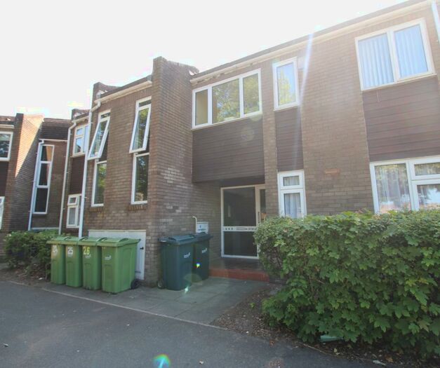 2 Bedroom Flat To Rent In Biddick Village Centre, Biddick. Washington, NE38