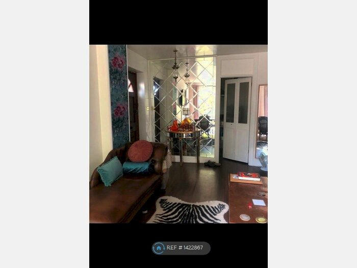 1 Bedroom Flat To Rent In Ferncourt, Barnet, EN4