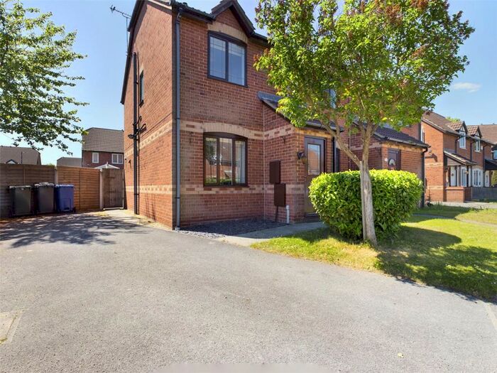 2 Bedroom End Of Terrace House To Rent In Lords Close, Edlington, Doncaster, South Yorkshire, DN12