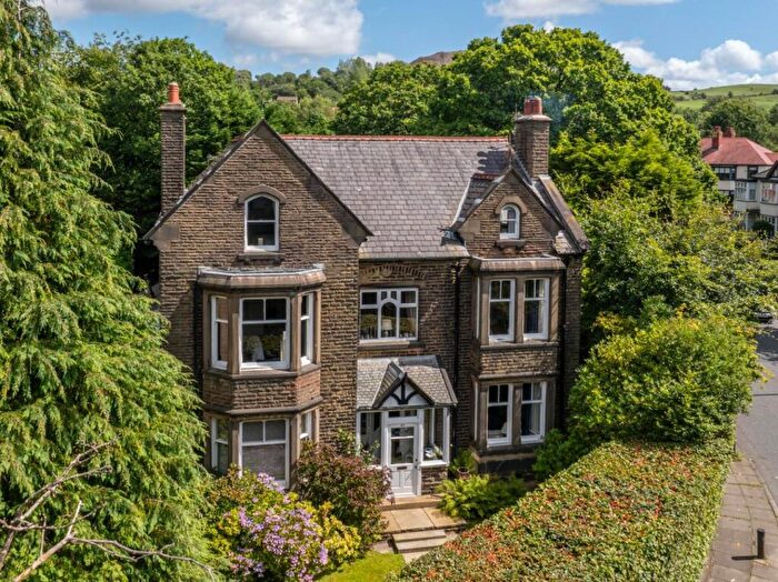 7 Bedroom Detached House For Sale In Bury New Road, Ramsbottom, Bury, BL0