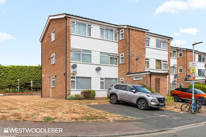 2 Bedroom Apartment To Rent In High Road, Broxbourne, EN10