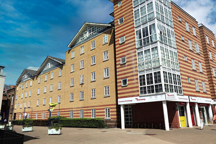 3 Bedroom Penthouse For Sale In Malt House Place, Romford, Essex, RM1