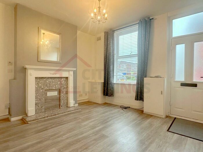 3 Bedroom Terraced House To Rent In Albert Avenue, NG8