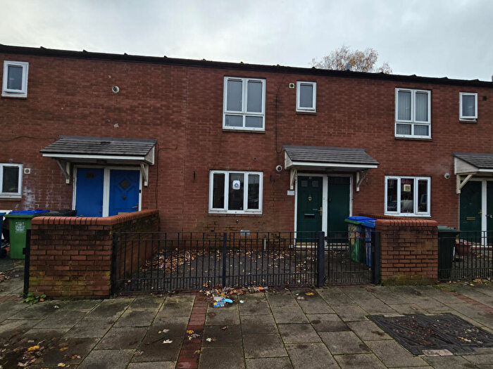 3 Bedroom Terraced House For Sale In Grafton Court, Rochdale, Greater Manchester, OL16